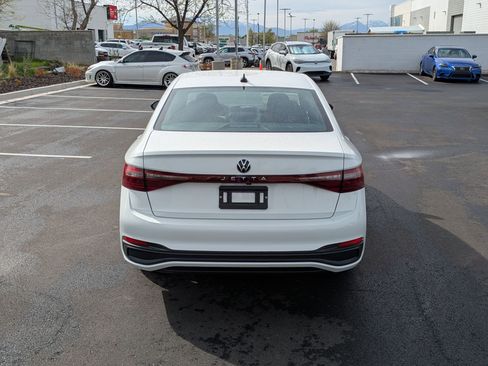 New 2026 Volkswagen Jetta Sport image 7