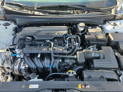 New 2026 Hyundai Elantra SEL Sport FWD image 16