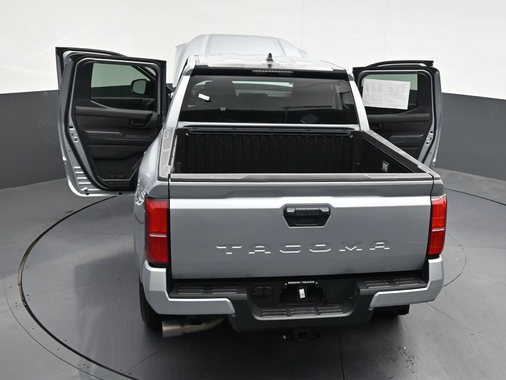 Used 2025 Toyota Tacoma SR5 RWD image 37