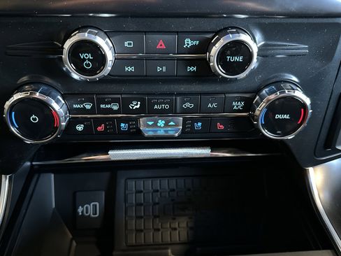 New 2025 Ford F150 Raptor AWD/4WD image 19