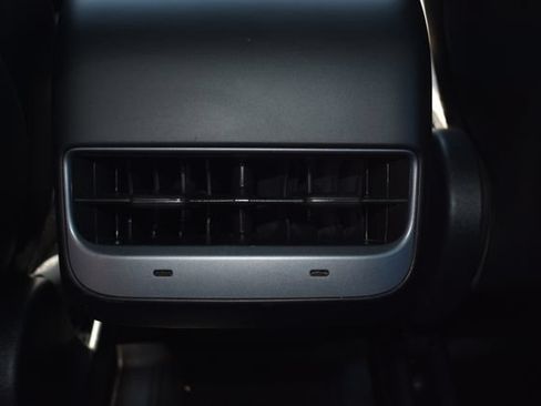 Used 2022 Tesla Model 3 RWD image 33