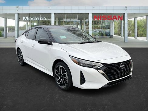 New 2025 Nissan Sentra SR image 7