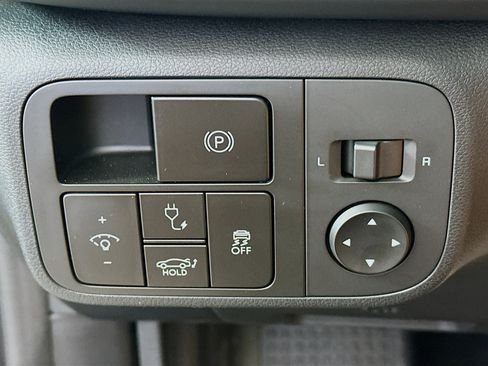 Used 2024 Hyundai Ioniq 6 SEL RWD image 17