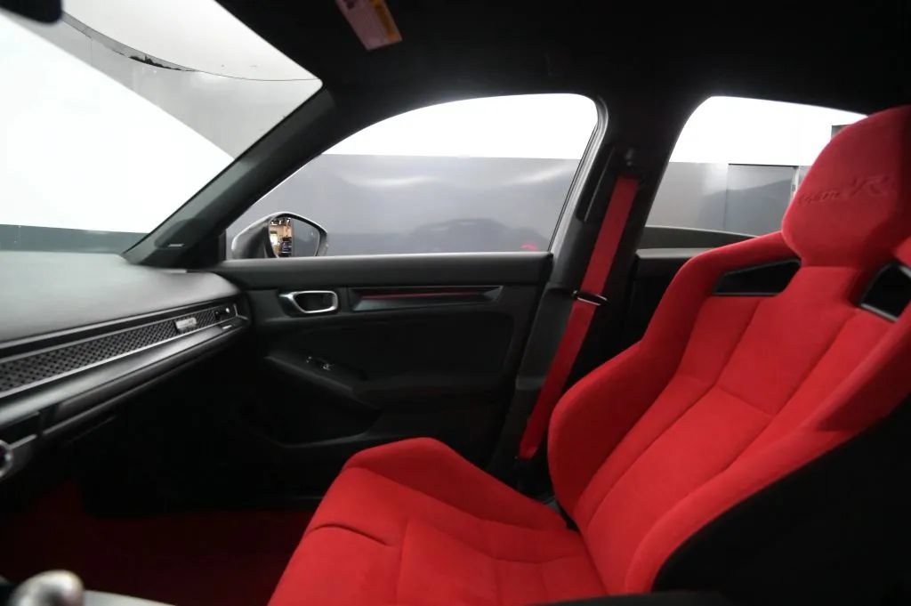 Used 2024 Honda Civic Type R image 30