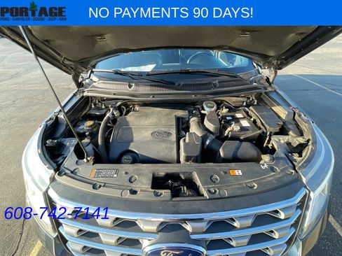 Used 2017 Ford Explorer XLT w/ Equipment Group 202A AWD/4WD image 32