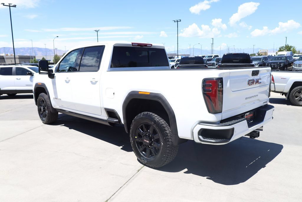 New 2026 GMC Sierra 2500 AT4 w/ AT4 Premium Plus Package AWD/4WD image 4