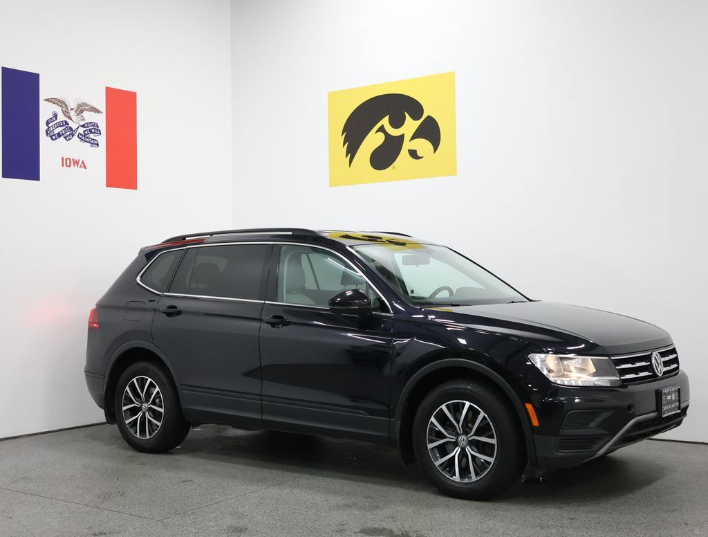 Used 2019 Volkswagen Tiguan SE w/ 3rd Row Seat Package AWD/4WD image 1
