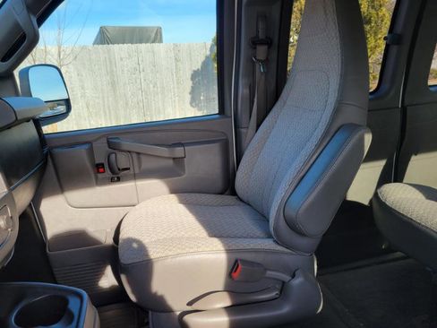 Used 2016 Chevrolet Express 2500 LS image 20