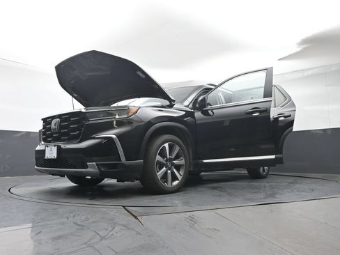 Used 2023 Honda Pilot Elite image 47