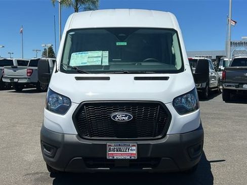 New 2026 Ford Transit 250 148 Medium Roof RWD image 8
