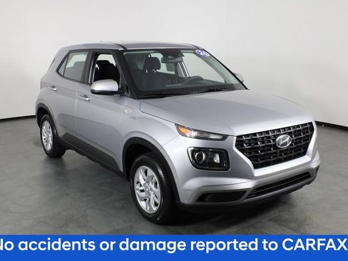 Certified 2026 Hyundai Venue SE FWD image 5