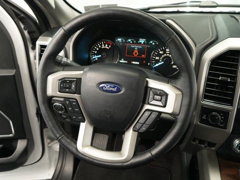 Used 2020 Ford F150 Lariat w/ Equipment Group 502A Luxury AWD/4WD image 41