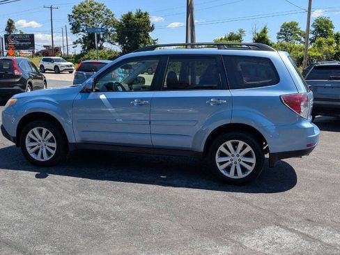Used 2012 Subaru Forester 2.5X Premium AWD/4WD image 5