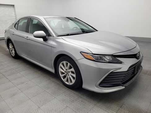 Used 2021 Toyota Camry LE FWD image 13