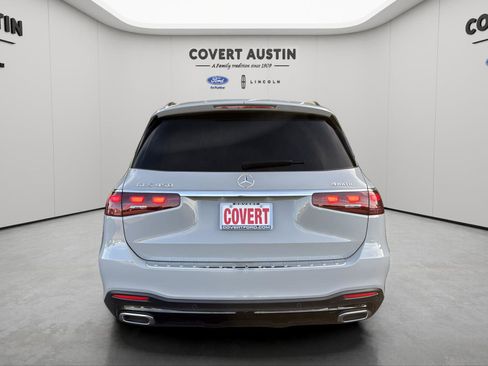 Used 2024 Mercedes-Benz GLS 450 4MATIC image 4