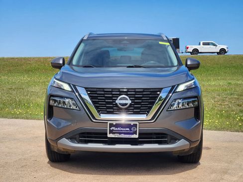 Used 2023 Nissan Rogue SV AWD/4WD image 6