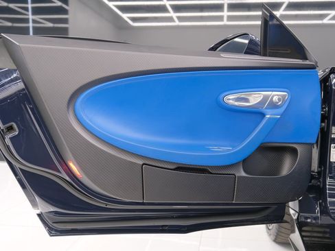 Used 2018 Bugatti Chiron image 42