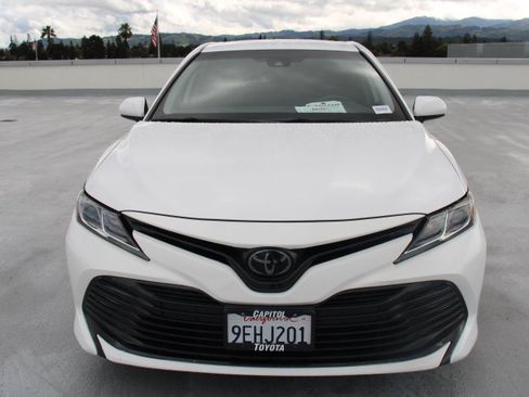 Certified 2019 Toyota Camry LE image 7