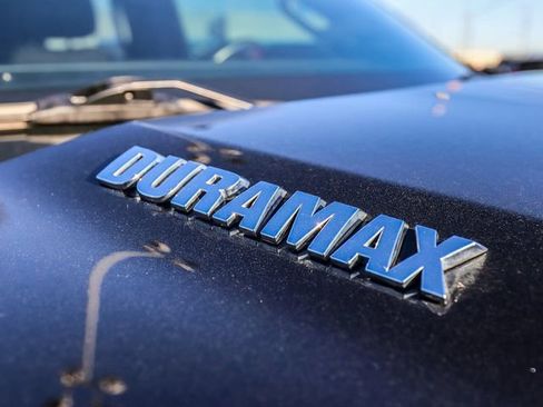 Used 2023 Chevrolet Silverado 1500 High Country w/ Technology Package AWD/4WD image 14