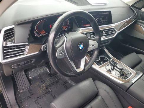 Used 2020 BMW X7 xDrive40i w/ Parking Assistance Package image 18