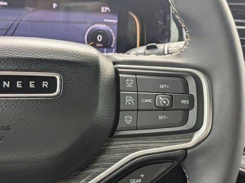 Used 2022 Jeep Wagoneer Series II w/ Premium Group I image 34