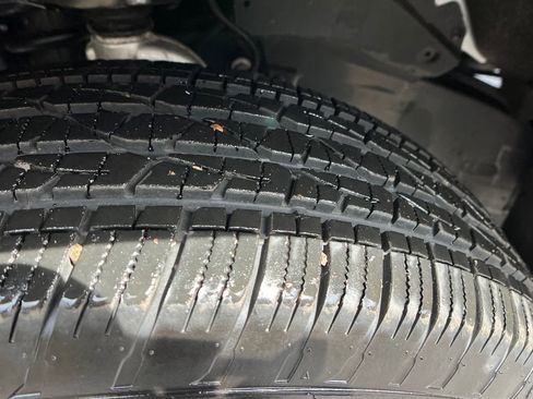 Used 2025 Toyota Tacoma SR5 image 23