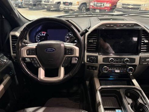 Used 2022 Ford F250 Lariat w/ Black Appearance Package AWD/4WD image 20