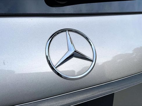 Certified 2021 Mercedes-Benz GLE 350 w/ 3rd Row Seat Package image 31