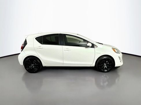 Used 2015 Toyota Prius C One FWD image 9