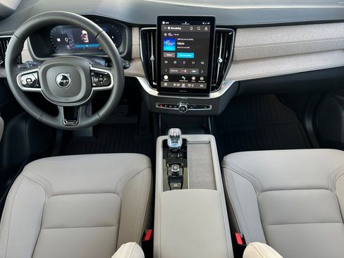 New 2026 Volvo XC90 B5 Plus w/ Protection Package AWD/4WD image 13