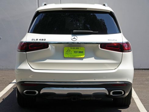 Used 2022 Mercedes-Benz GLS 450 4MATIC w/ Warmth & Comfort Package image 11