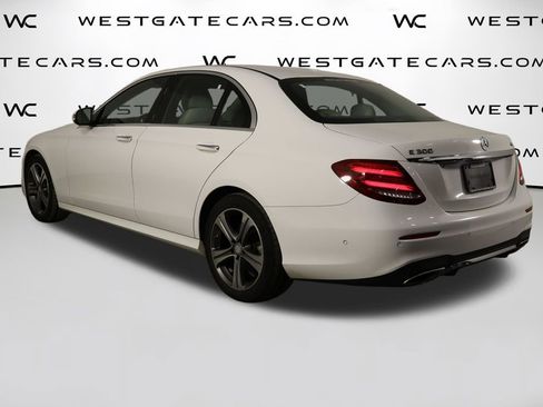 Used 2017 Mercedes-Benz E 300 4MATIC image 47