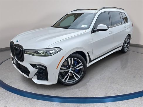Used 2022 BMW X7 xDrive40i w/ M Sport Package image 1