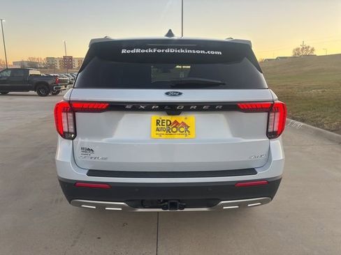 New 2026 Ford Explorer Active w/ Active Comfort Package AWD/4WD image 4