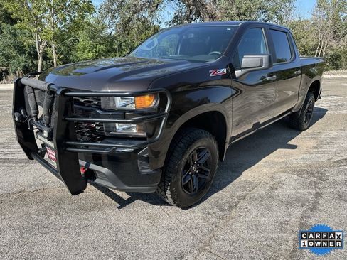 Used 2020 Chevrolet Silverado 1500 Custom Trail Boss w/ Custom Convenience Package image 1