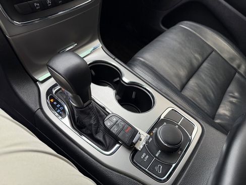 Used 2018 Jeep Grand Cherokee Limited w/ Luxury Group II image 22