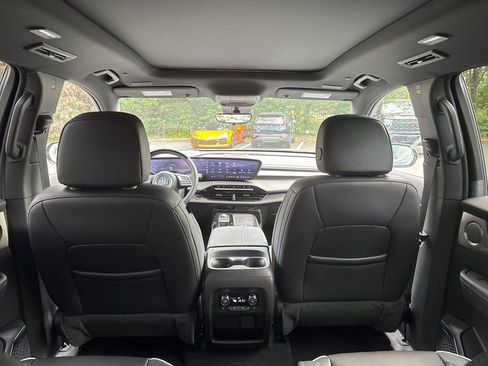 New 2026 Buick Enclave Avenir w/ Super Cruise Package image 16