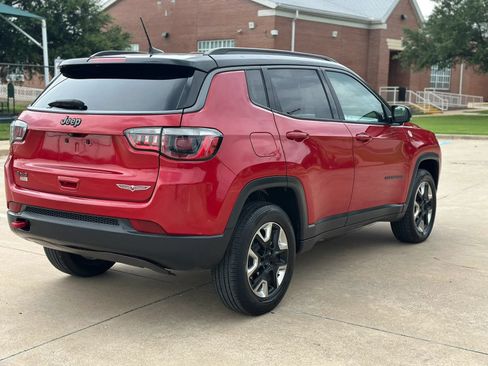Used 2018 Jeep Compass Trailhawk AWD/4WD image 5