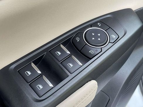 Used 2024 Ford Ranger Lariat w/ FX4 Off-Road Package image 6