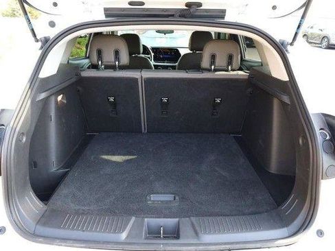 Used 2024 Chevrolet Trax ACTIV w/ Sunroof Package image 7