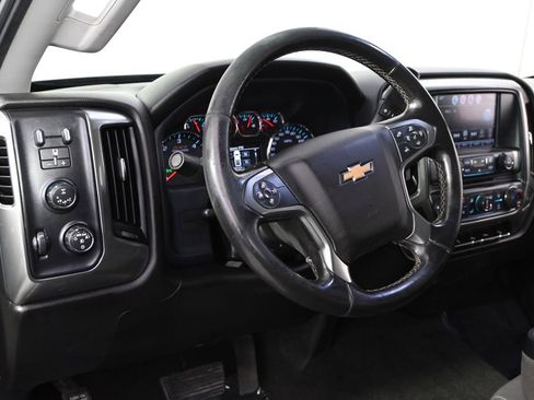 Used 2018 Chevrolet Silverado 2500 LT w/ LT Convenience Package AWD/4WD image 11