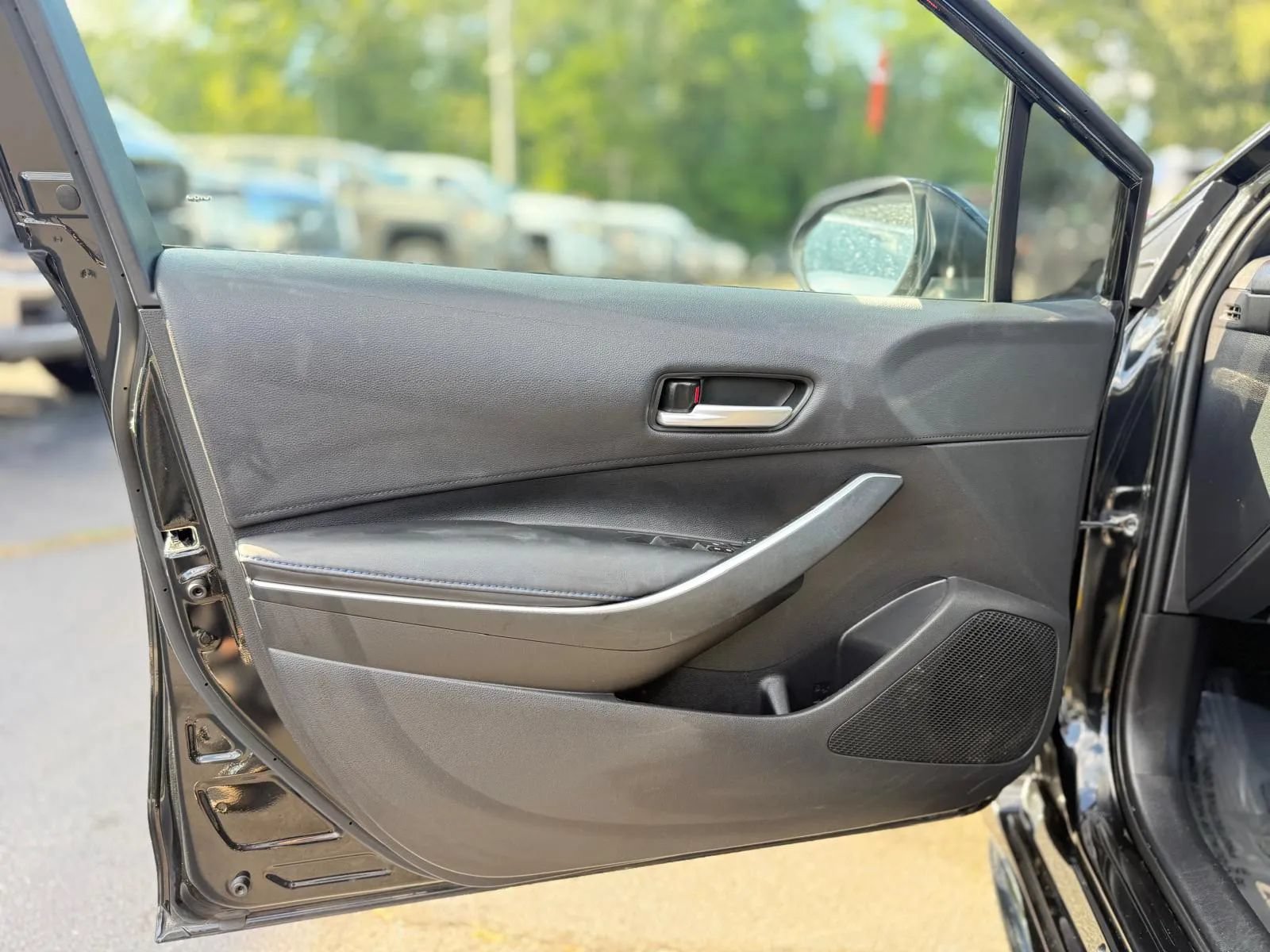 Used 2020 Toyota Corolla SE FWD image 11