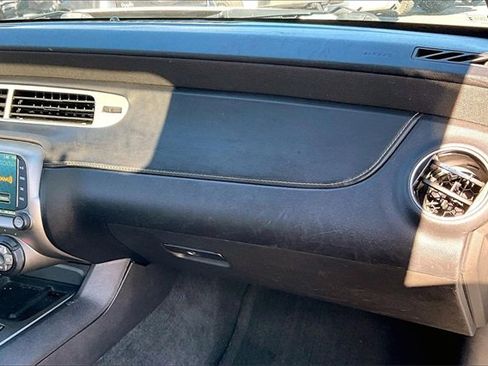 Used 2015 Chevrolet Camaro LT image 17