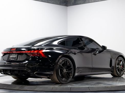 Used 2023 Audi RS e-tron GT image 13