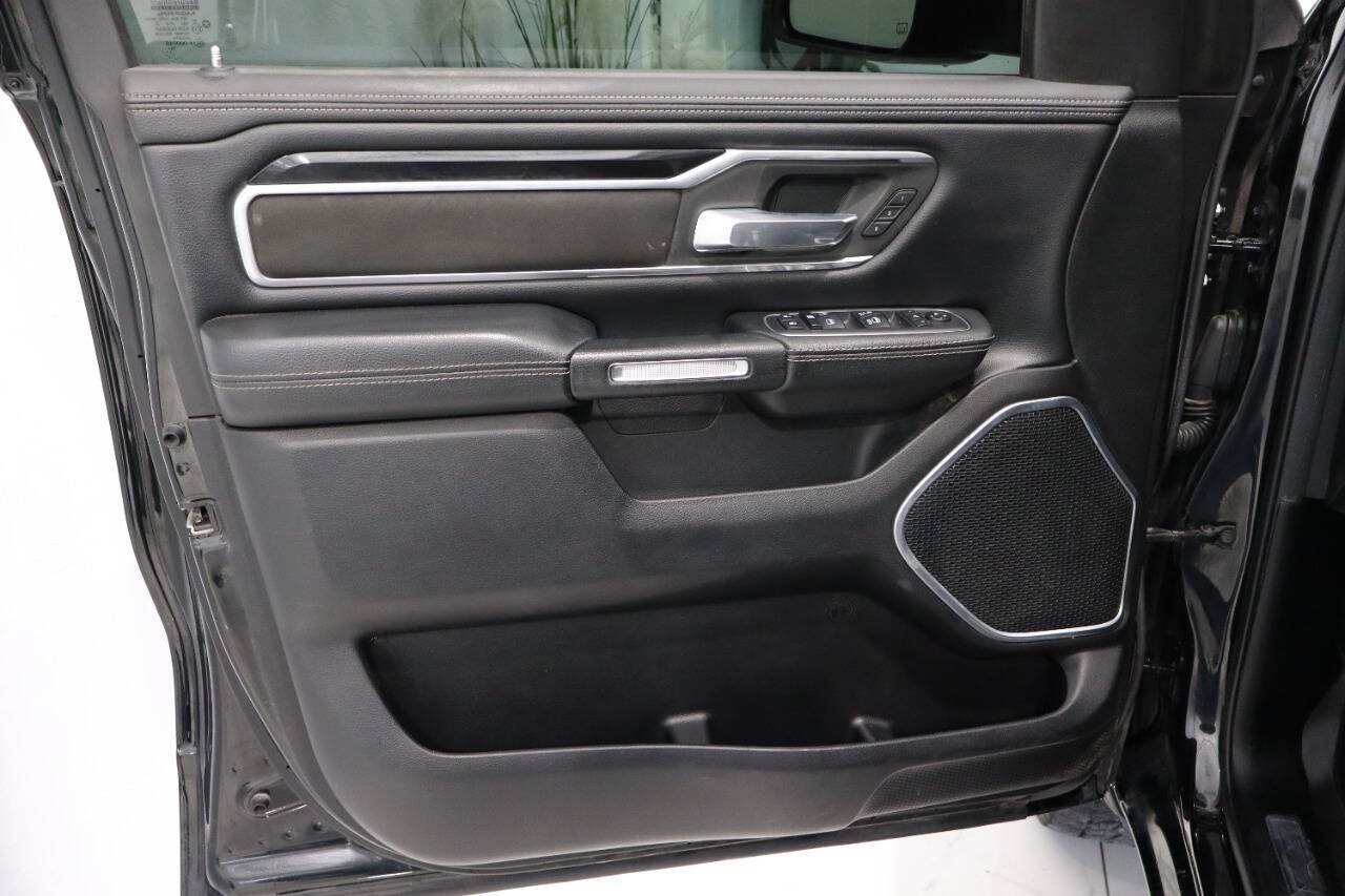 Used 2020 RAM 1500 Laramie w/ Sport Appearance Package AWD/4WD image 24
