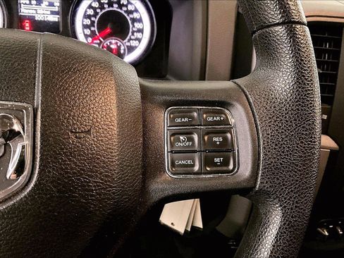 Used 2017 RAM 1500 Express image 17