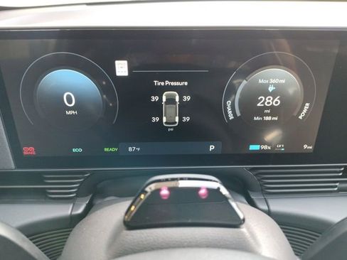 New 2025 Hyundai Ioniq 5 SEL RWD image 12