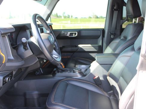 Used 2024 Ford Bronco Badlands AWD/4WD image 16