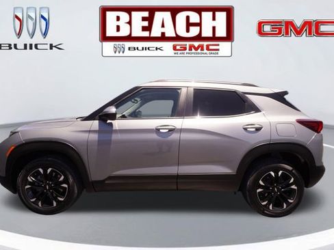 Used 2023 Chevrolet TrailBlazer LT w/ Convenience Package AWD/4WD image 6