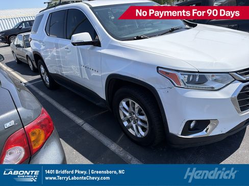 Used 2019 Chevrolet Traverse LT FWD image 1